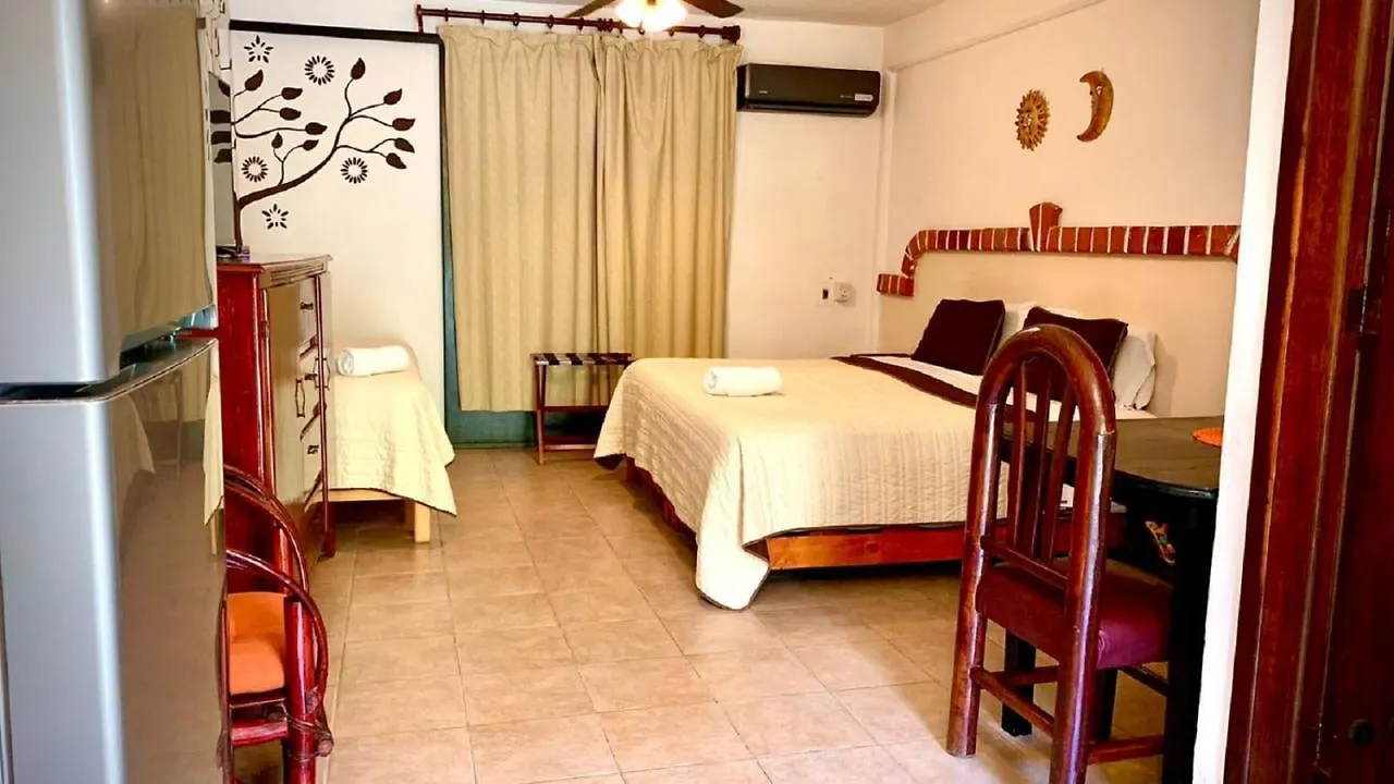 Suites Fenicia Playa del Carmen 0*,